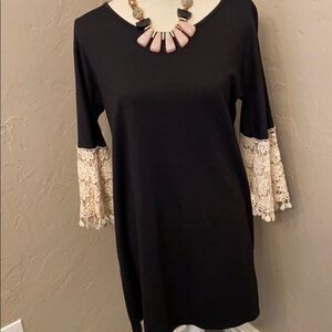 Uncle Frank Knit Shift Dress Crochet Flare Sleeves Black/Cream Size Medium